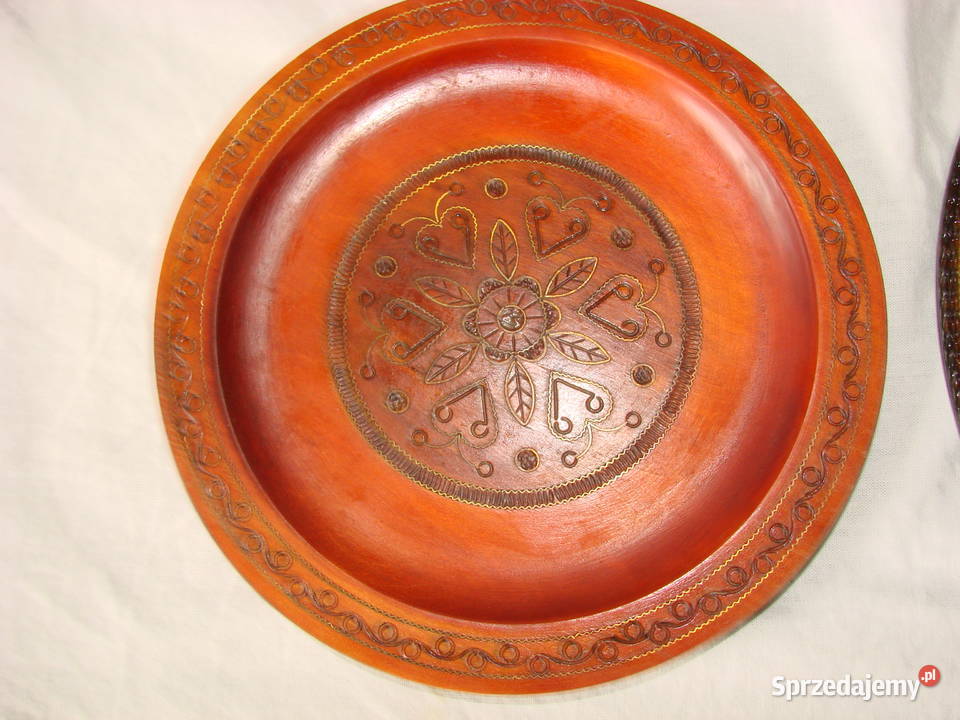 drewniany talerz dekoracyjny PRL