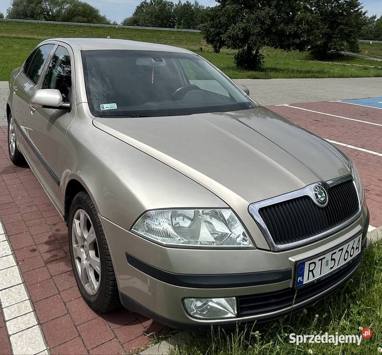 SPRZEDAM SKODĘ OCTAVIĘ 2 2005r 16MPI LPG 105KM Tarnobrzeg sprzedam