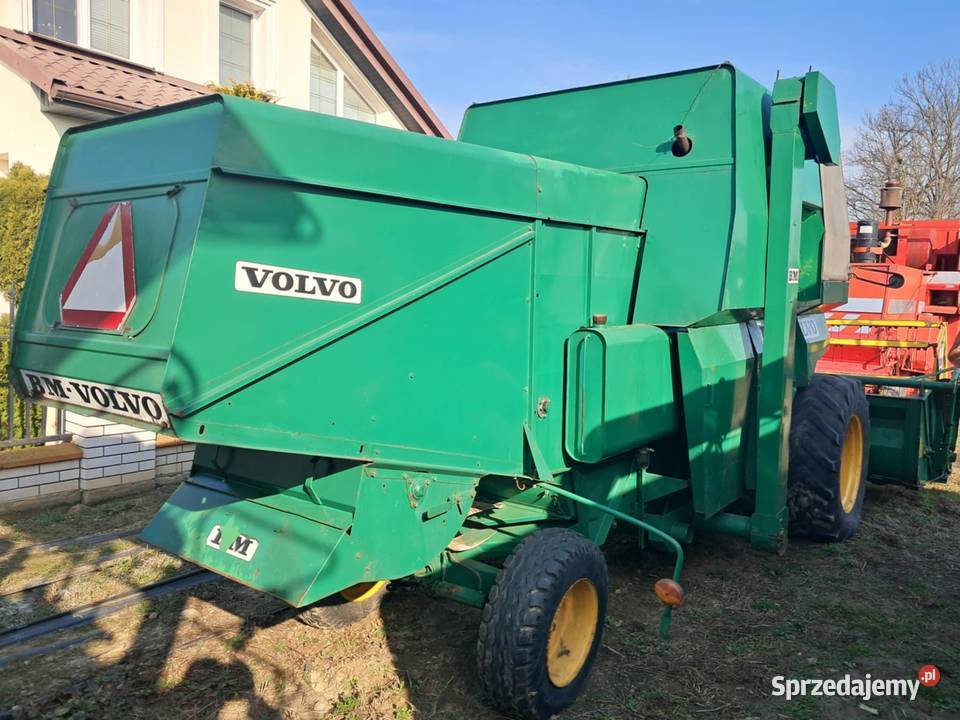Kombajn Volvo BM S830 sieczkarnia silnik Perkins Radom