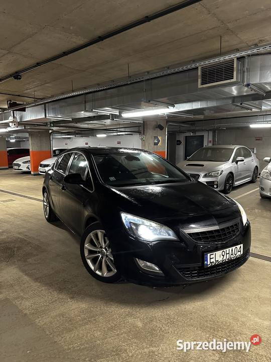 Astra J 16 turbo 180 wielofunkcyjna kierownica Łódź sprzedam