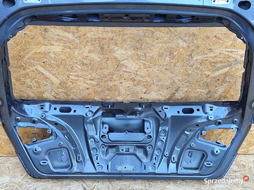 KLAPA TYLNA BAGAŻNIKA AUDI A3 8V 13 ORYGINAŁ osobowe wielkopolskie