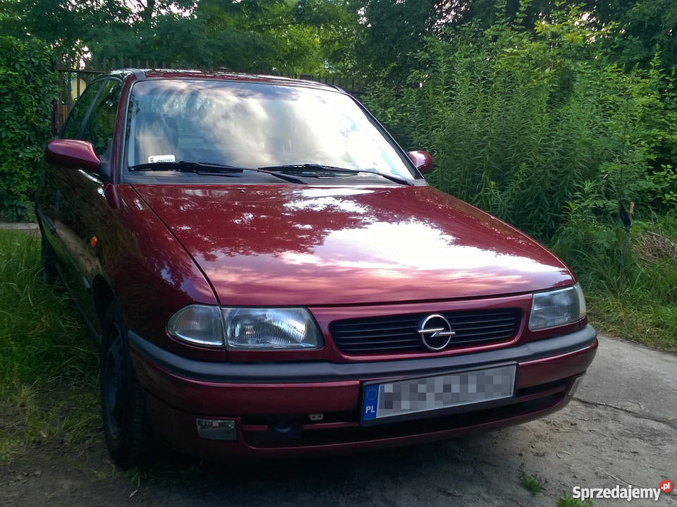 OPEL ASTRA 1997 16 16V 2001 w rodzinie Dobra Rok produkcji 1997 Astra