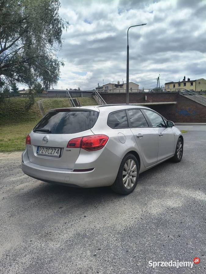 Opel astra j 2011r 17 110 Kostrzyn