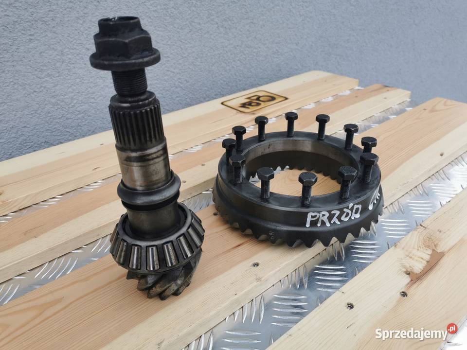 Wałek ataku Koło talerzowe 11X36 CAT TH 330 Wilkowo