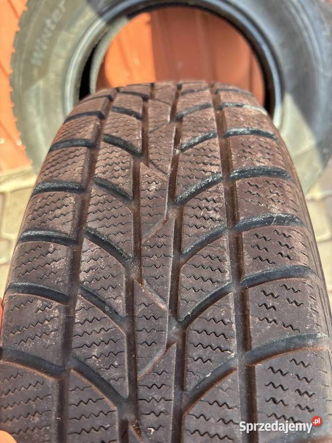 Opony zimowe hankook 195 70 15 dot 20 15cale Samochodowe