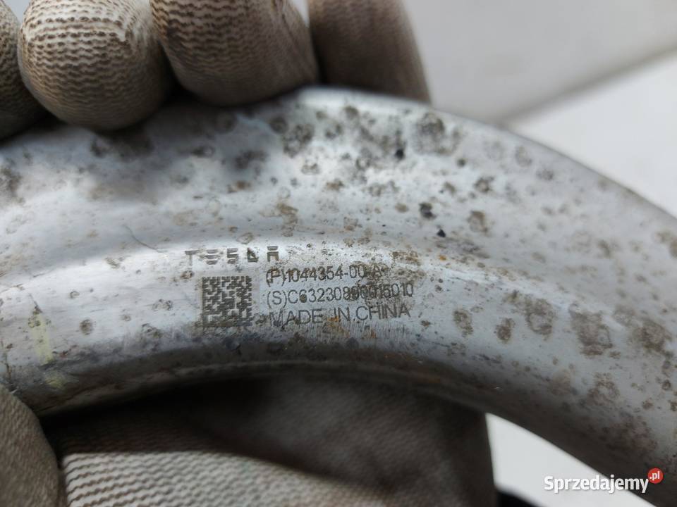 TESLA MODEL Y 2023r Wahacz przód lewy 2WD dolnośląskie sprzedam