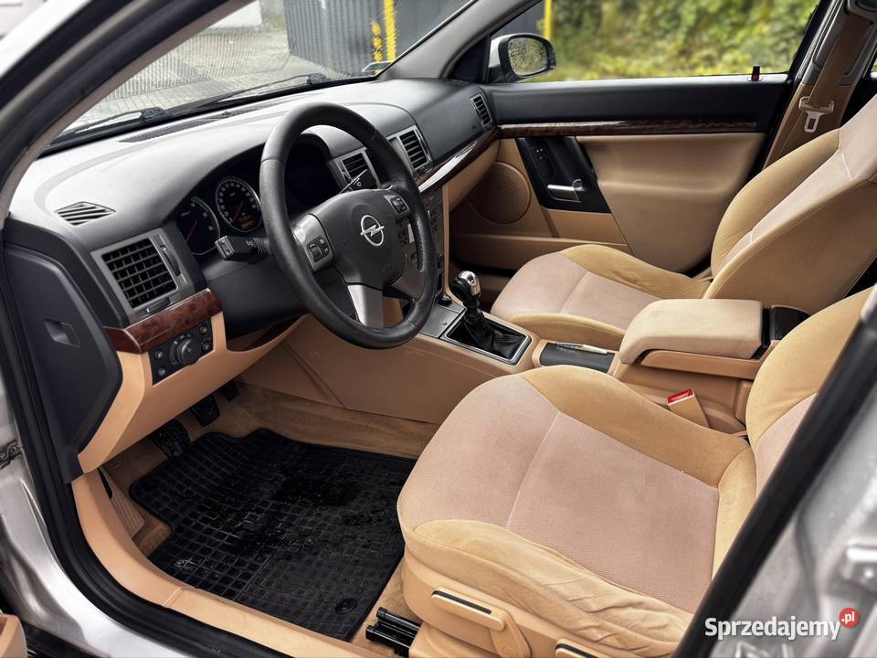 Sprzedam Zamiana Opel Vectra 19CDTI JasnyŚrodek immobilizer Zamość