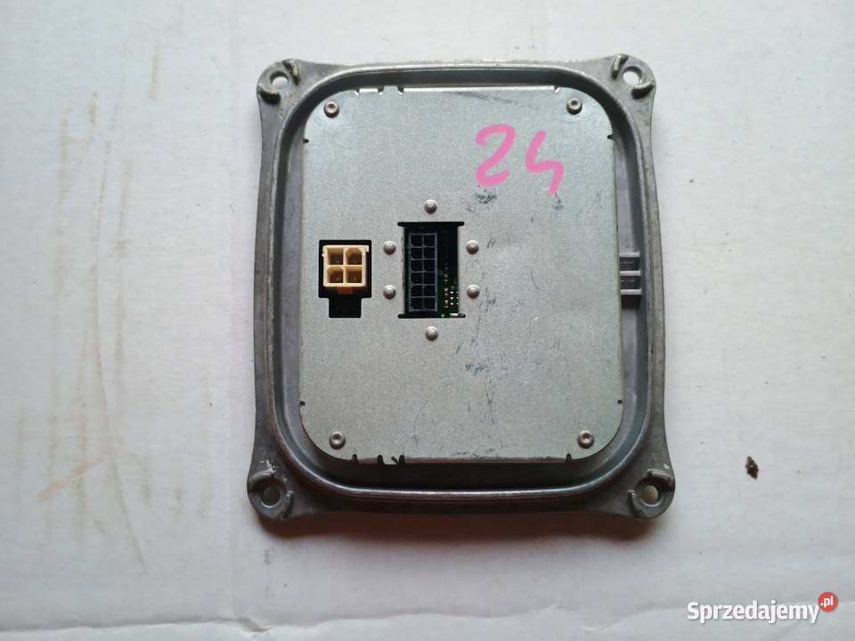 Przetwornica Xenon Bmw e90 e91 itp 130732940300 osobowe Skrzydlewo