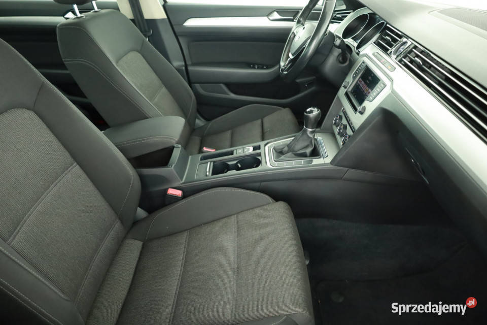 VW Passat 20 TDI elektrycznie ustawiane fotele Piaseczno