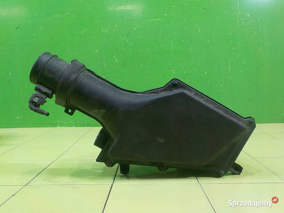 VOLVO C30 20 D 12r 3D obudowa filtra powietrza