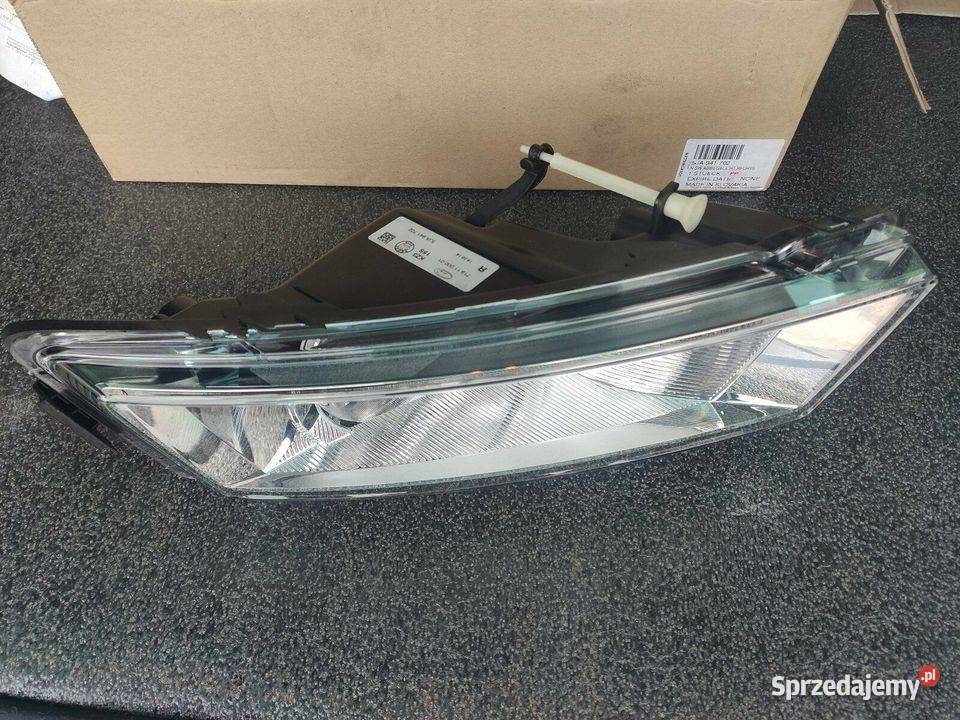 Lampa Przód Skoda rapid prawa częsci 5ja941702 podlaskie Grajewo