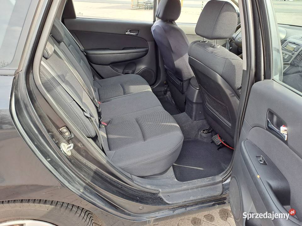 HYUNDAI i30 CW 16 115 2008 autostradowy przebieg wspomaganie kierownicy sprzedam