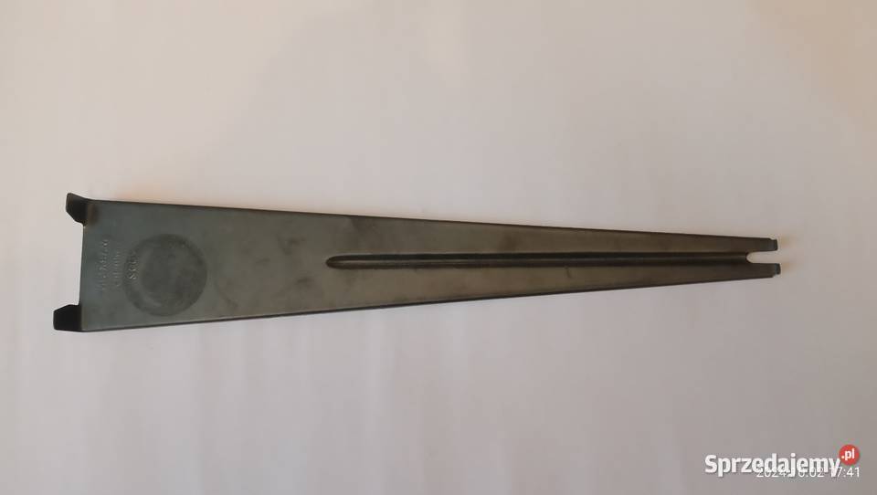 Ustawiacz do lokomotyw i wagonów na tory 7002 Kraków