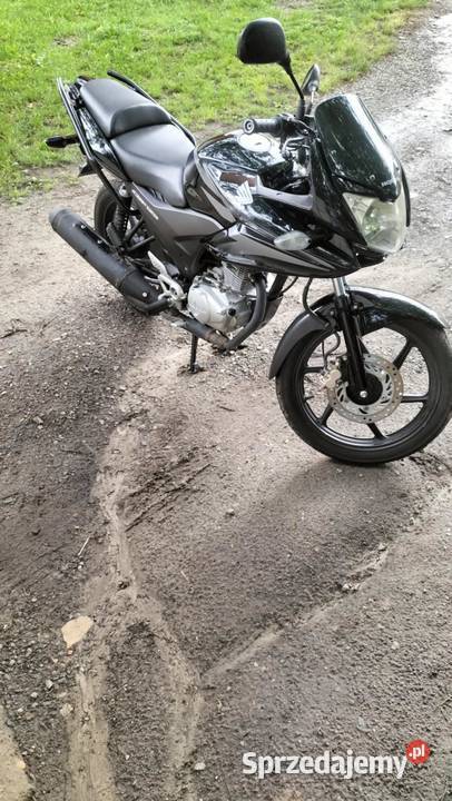 Honda CBF125 z 2012 roku na wytrysku Potok Wielki