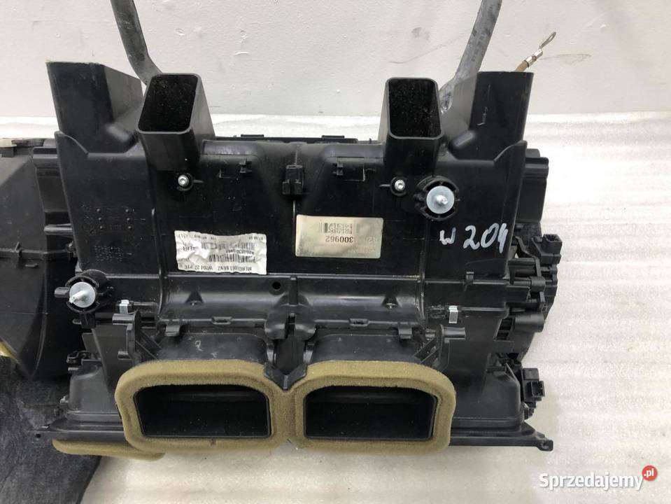 NAGRZEWNICA MERCEDES CKLASA W204 A2048300962 sprzedam