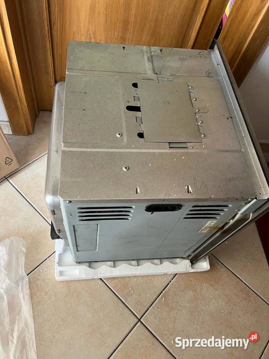 Piekarnik elektryczny ARISTON F16MMCC02 Puszczykowo sprzedam