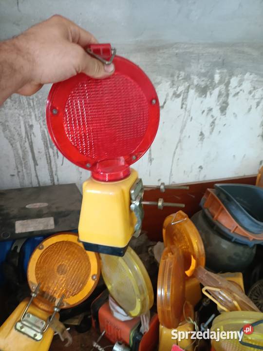 Lampy ostrzegawcze drogowe sygnalizacja drogowa Bodzentyn