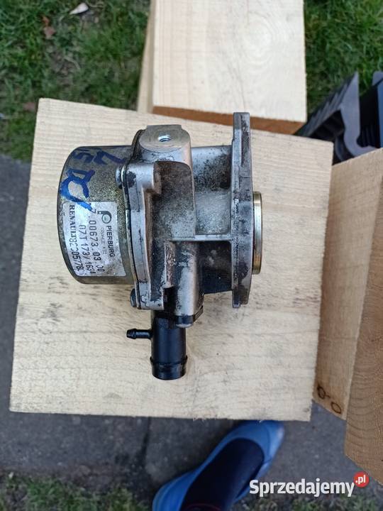 Pompa Vacum 8200577807 15 DCI Renault Nissan Szczecin sprzedam