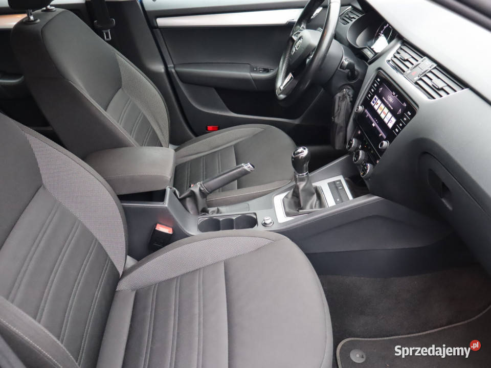 Skoda Octavia 16 TDI czujnik parkowania Katowice