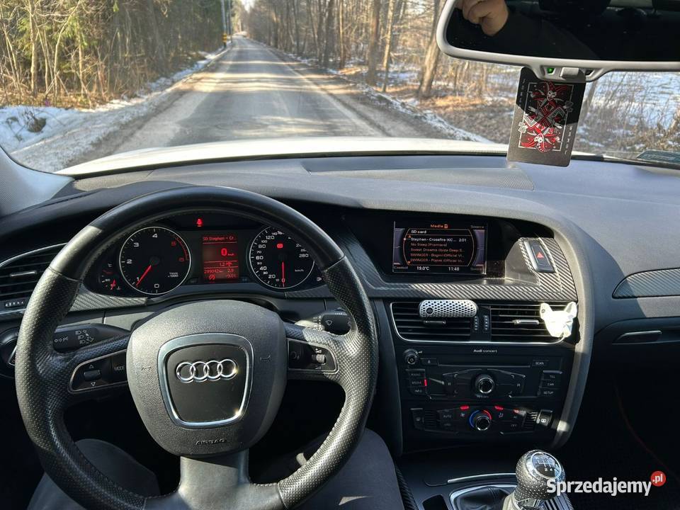 Audi A4 B8 2009 20 TDI super stan biały Janów Lubelski sprzedam