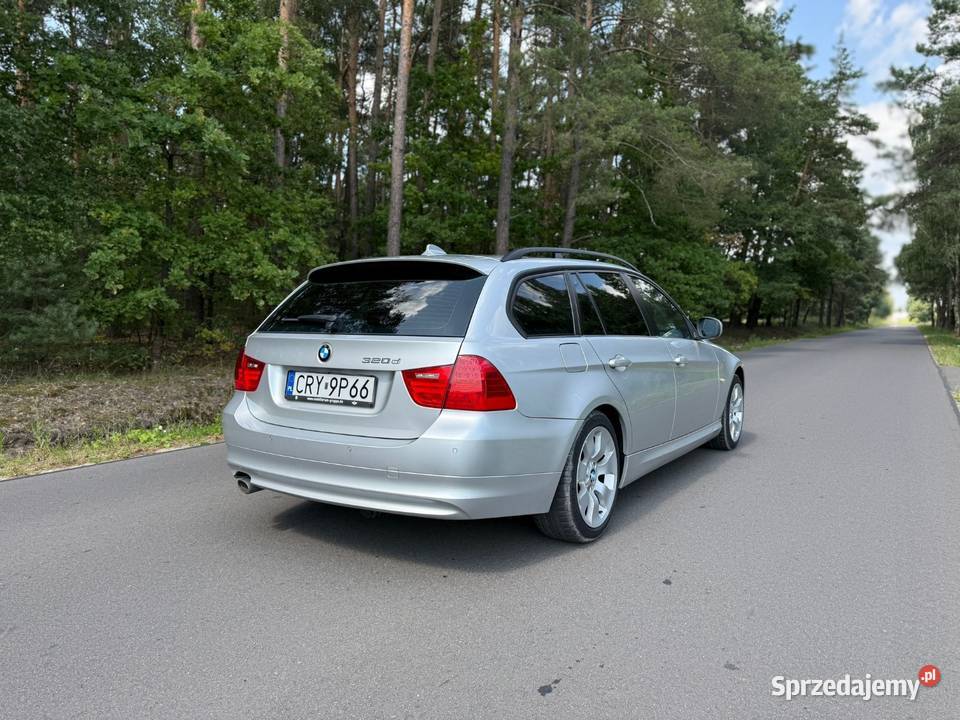 BMW E91 320D 6 lat w jednych rękach Samochody osobowe Rogowo