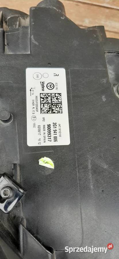 Lampa przednia prawa Volkswagen Polo VI wysyłka Chocianów