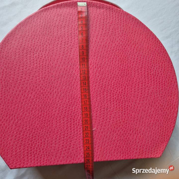 Stylowy kuferek na kosmetyki i pędzle Brzesko