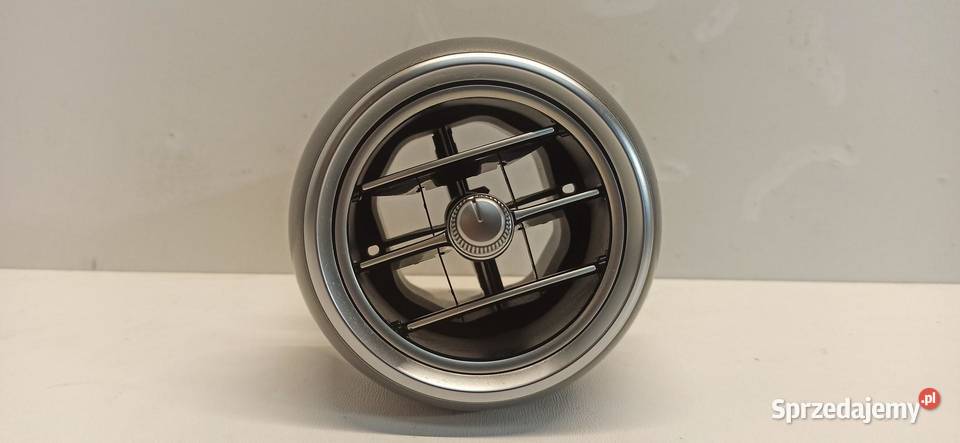 MERCEDES W205 KRATKA NAWIEWU A2058304300 osobowe