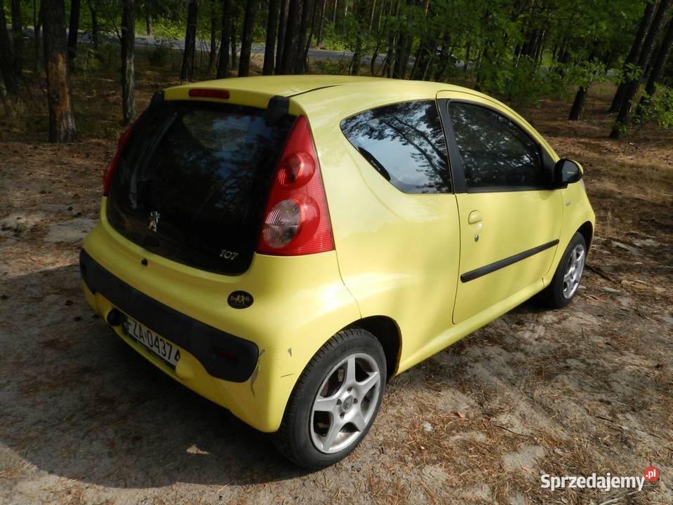 Peugeot 107 2005 r benzyna żółty 107