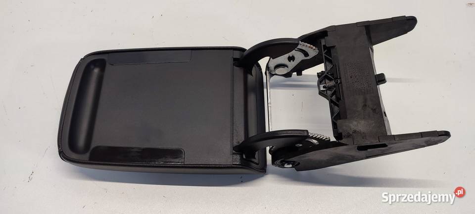 VW TIGUAN II PODŁOKIETNIK 5NA864207 5TA864207B osobowe sprzedam