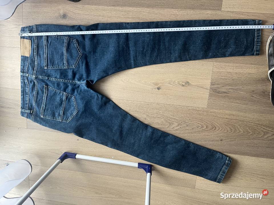 Spodnie jeansowe Bershka Rozmiar M Warszawa sprzedam