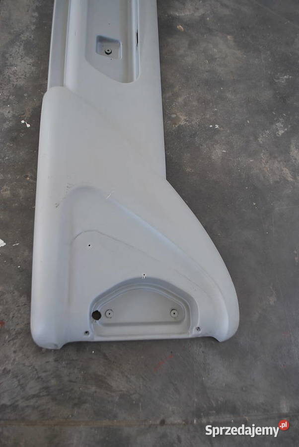 ZDERZAK DO PRZYCZEPY KNAUS NAROŻNIKI Grzebowilk