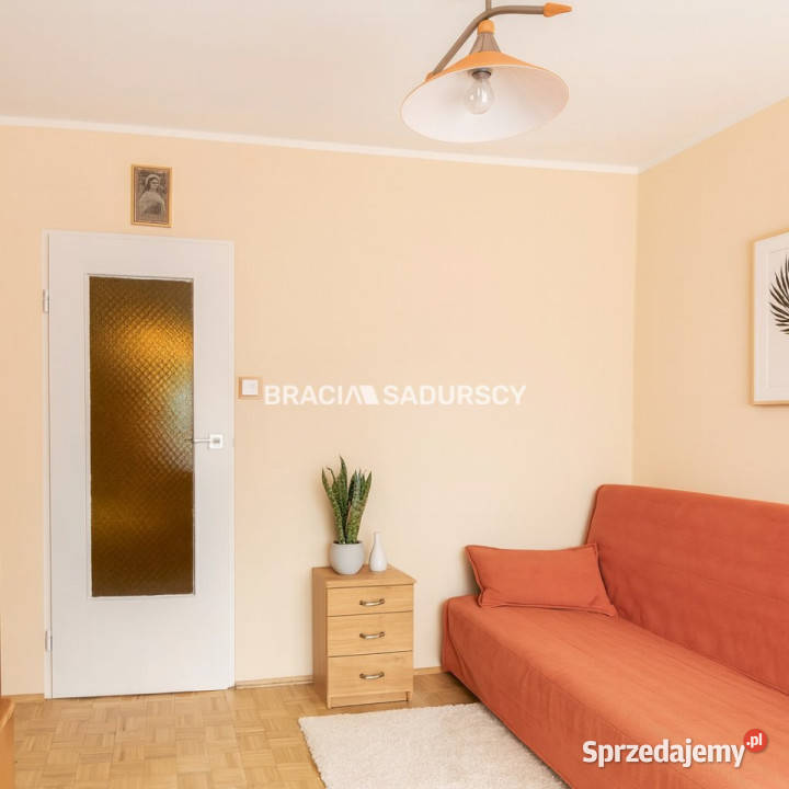 Mieszkanie 5835m2 3 pokoje Kraków Powstańców Liczba pokoi 3 sprzedam