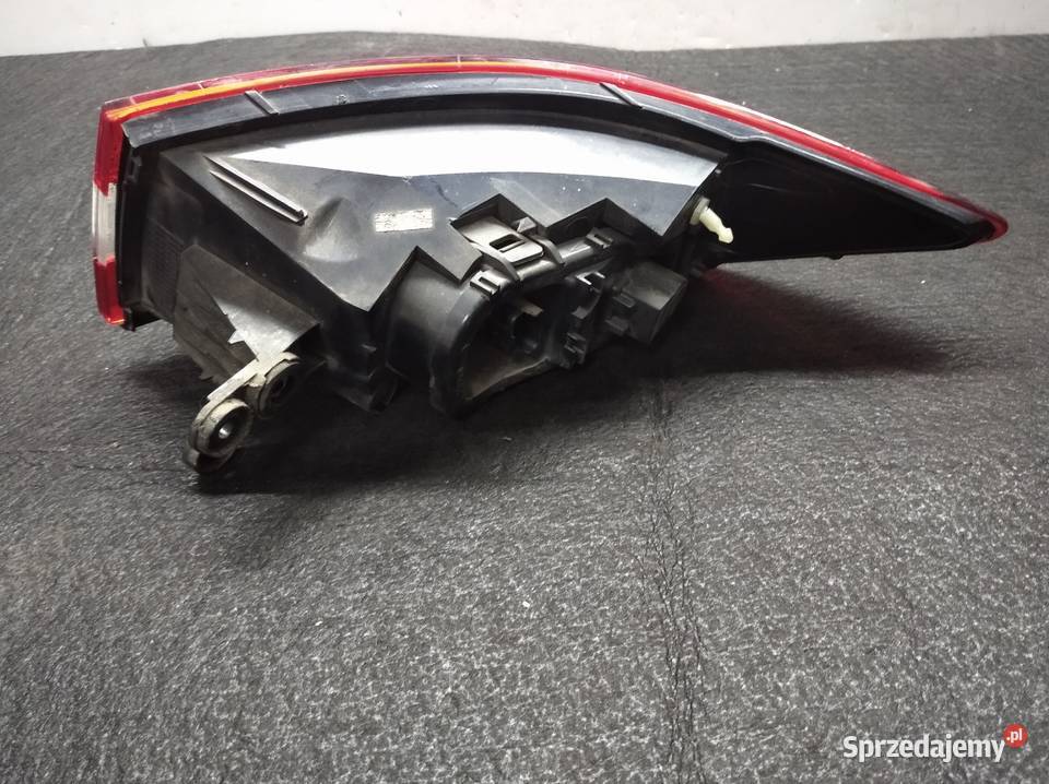 Renault Clio IV lampa lewy tył osobowe Swarzędz