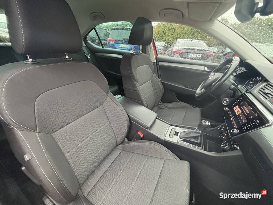 Skoda Superb Gwarancja światła LED