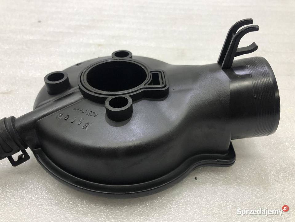 OBUDOWA POKRYWA PRZEPUSTNICY OPEL CORSA B