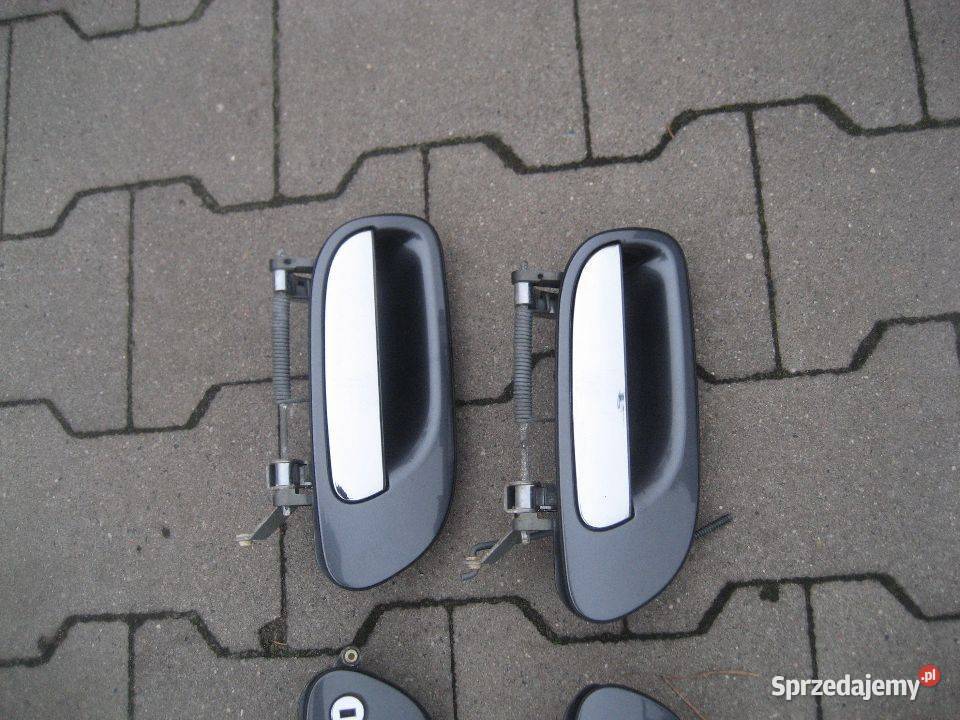 volvo s80 lift 0006r klamki zewnętrzne chrom sprzedam