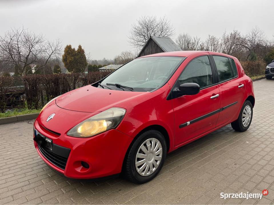 Renault Clio 12 benzyna lift 5 drzwiowa Rok produkcji 2011 Kętrzyn