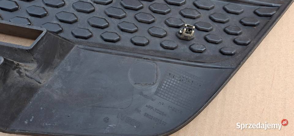 IVECO SWAY S WAY GRILL ATRAPA CHŁODNICY KRATKA Bieleń