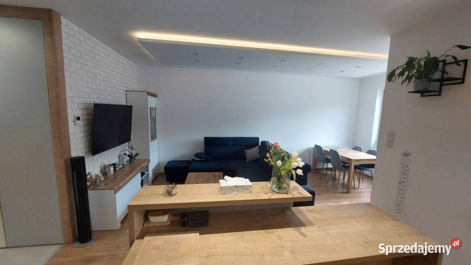 Mieszkanie 5093m2Garaż 2028m2Piwnica 166m2 Piła Liczba pokoi 2 sprzedam