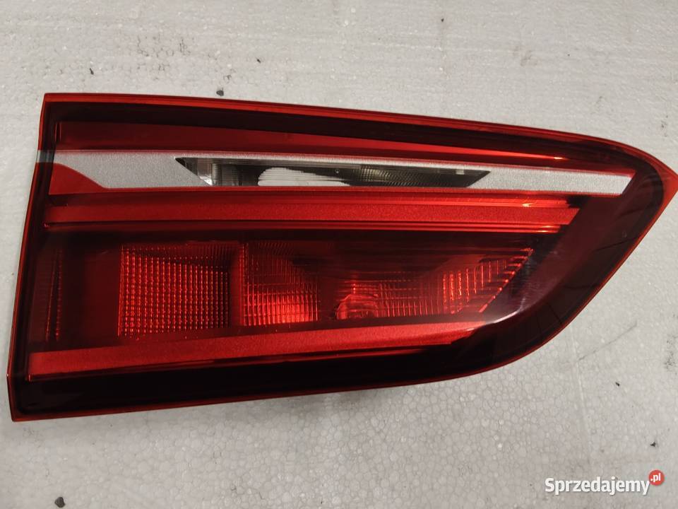 Lampa w klapę bagażnika lewa BMW X1 f48 śląskie Żory