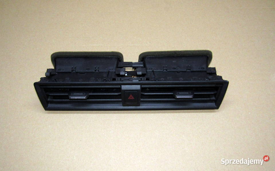 KRATKA NAWIEWU KONSOLI ŚRODKOWA SEAT IBIZA V 6F Rok produkcji 2018 sprzedam