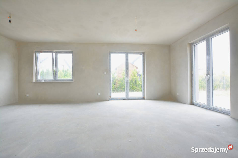 sprzedaży domu wolnostojącego Kalinówka 146m2 sprzedam