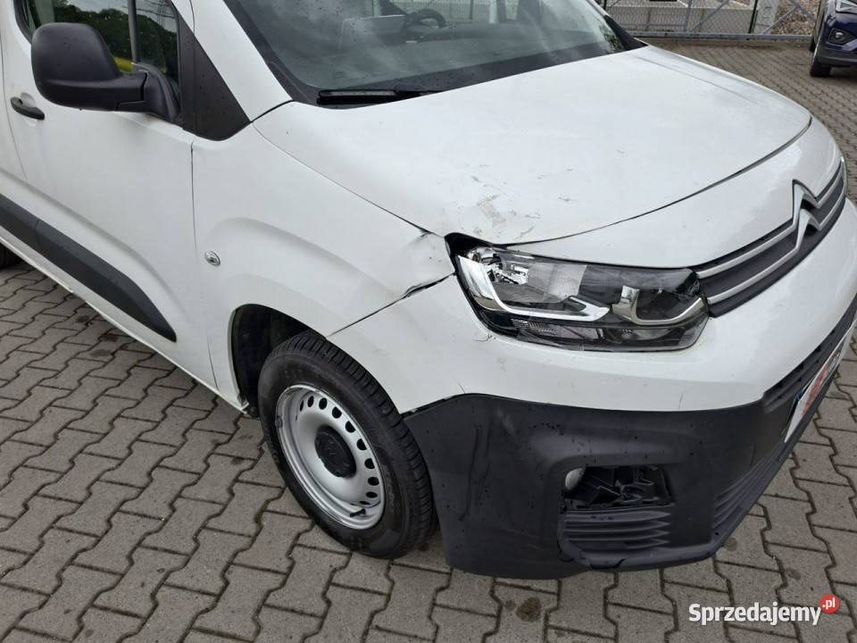 Citroen Berlingo 16 hdi 100 klimatyzacja Rok produkcji 2018 Kęty sprzedam