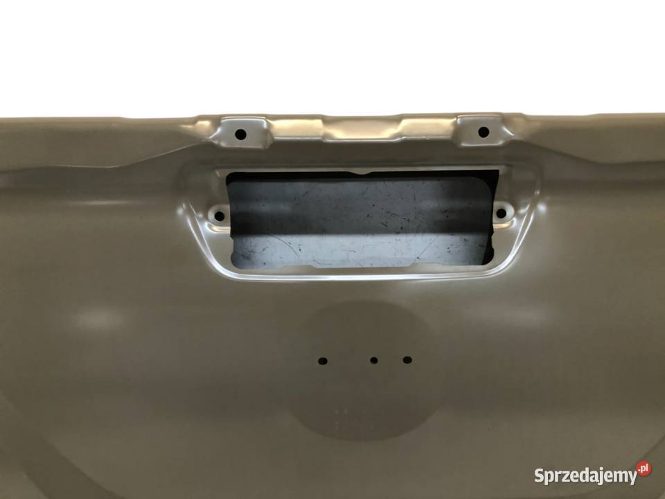 Nissan Navara IV D23 NP300 20142018 Klapa burta osobowe Skarżysko-Kamienna