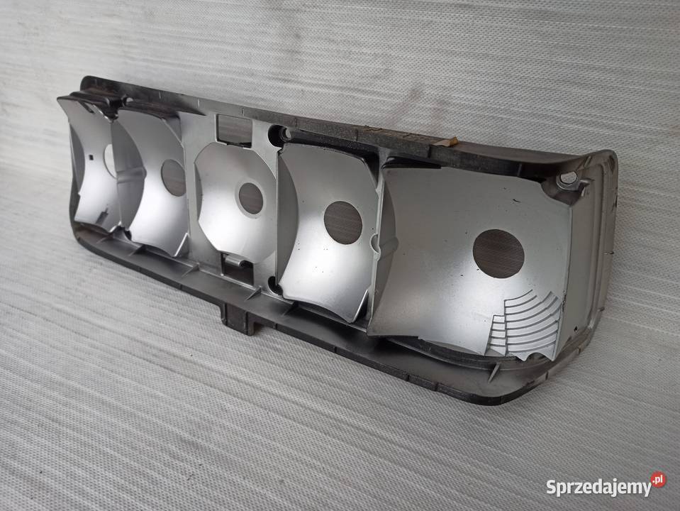 Mercedes 190 W201 obudowa wkład lampy tylnej tył Sieradz