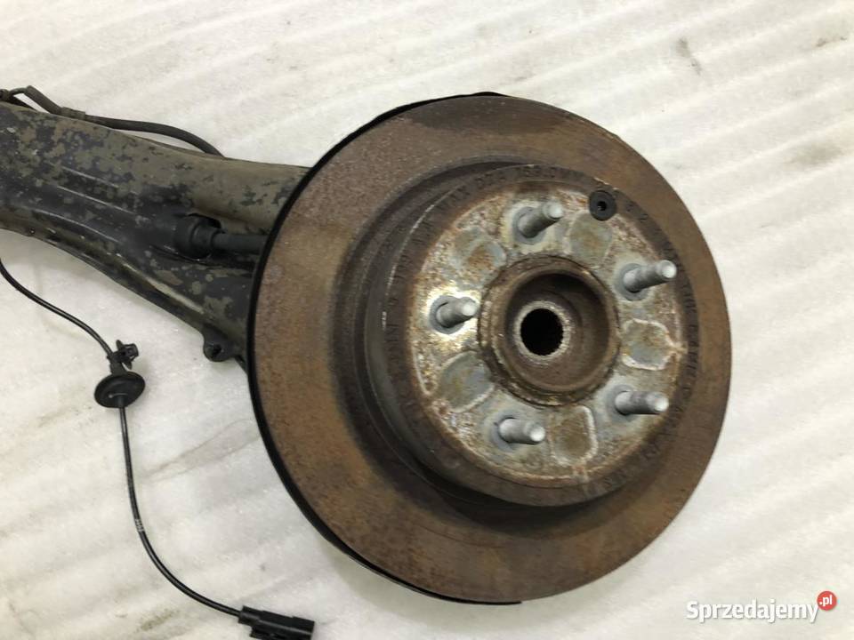 ZWROTNICA PIASTA PRAWY TYŁ JEEP COMPASS I LIFT