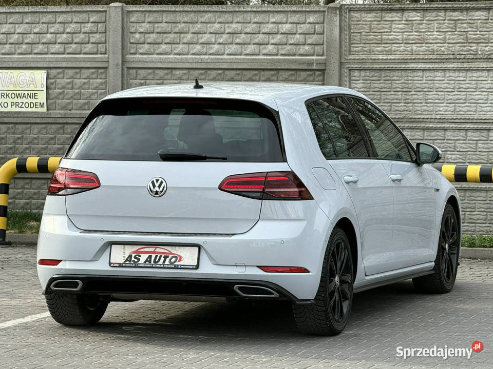 Volkswagen Golf 15T 150 asystent pasa ruchu Węgrów