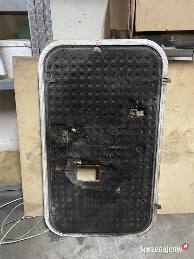 Klapa silnika VW T3 tworzywo wielkopolskie