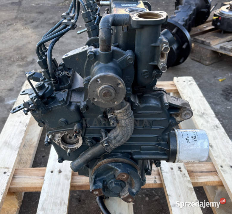 Kubota D722EF01 Silnik Słupek Pokrywa Blok Jastrzębniki sprzedam